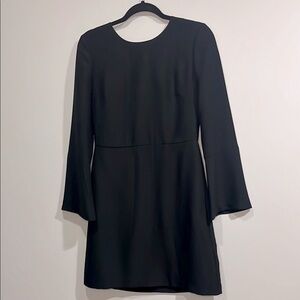 Banana Republic Black tie back Dress Bow and bell sleeves and pockets size 4